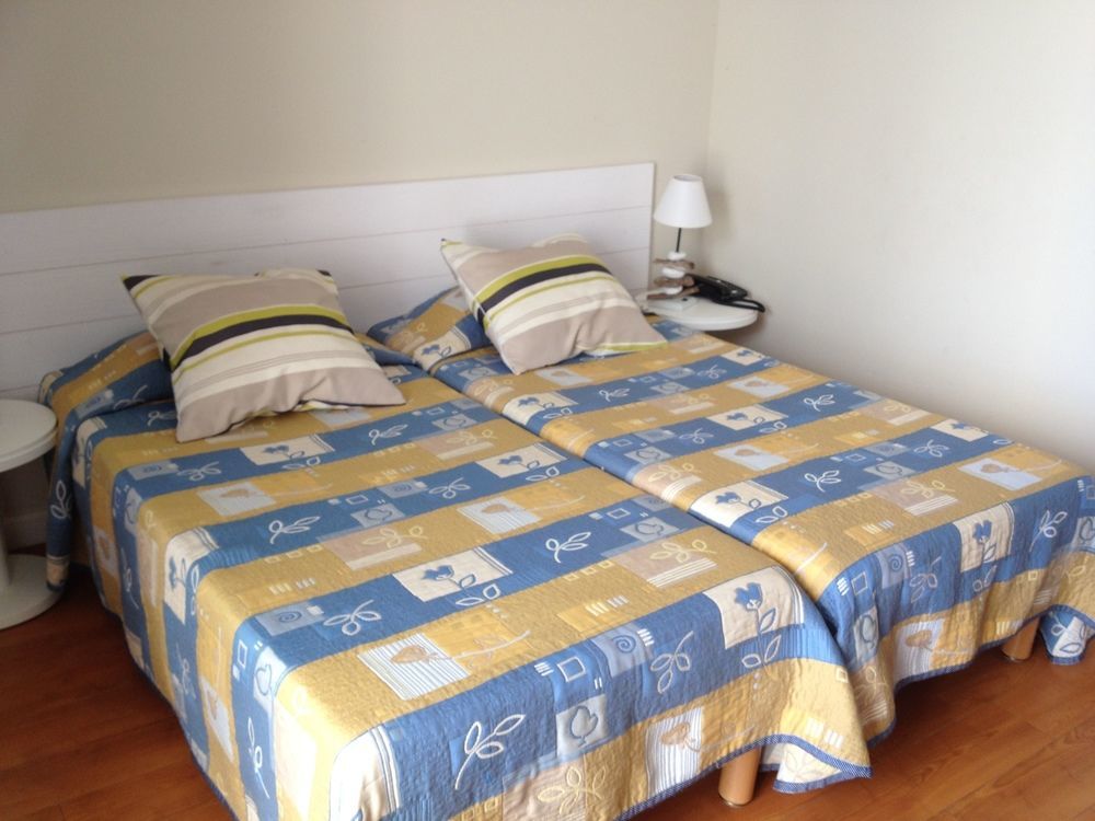 Hotel Club La Font Des Horts Йер Экстерьер фото