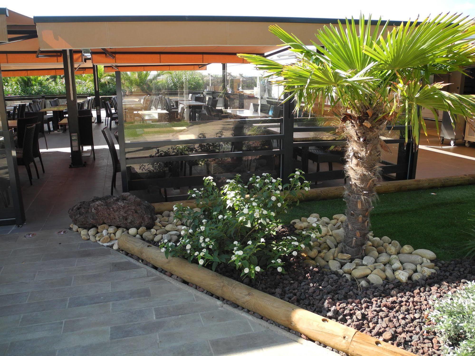 Hotel Club La Font Des Horts Йер Экстерьер фото