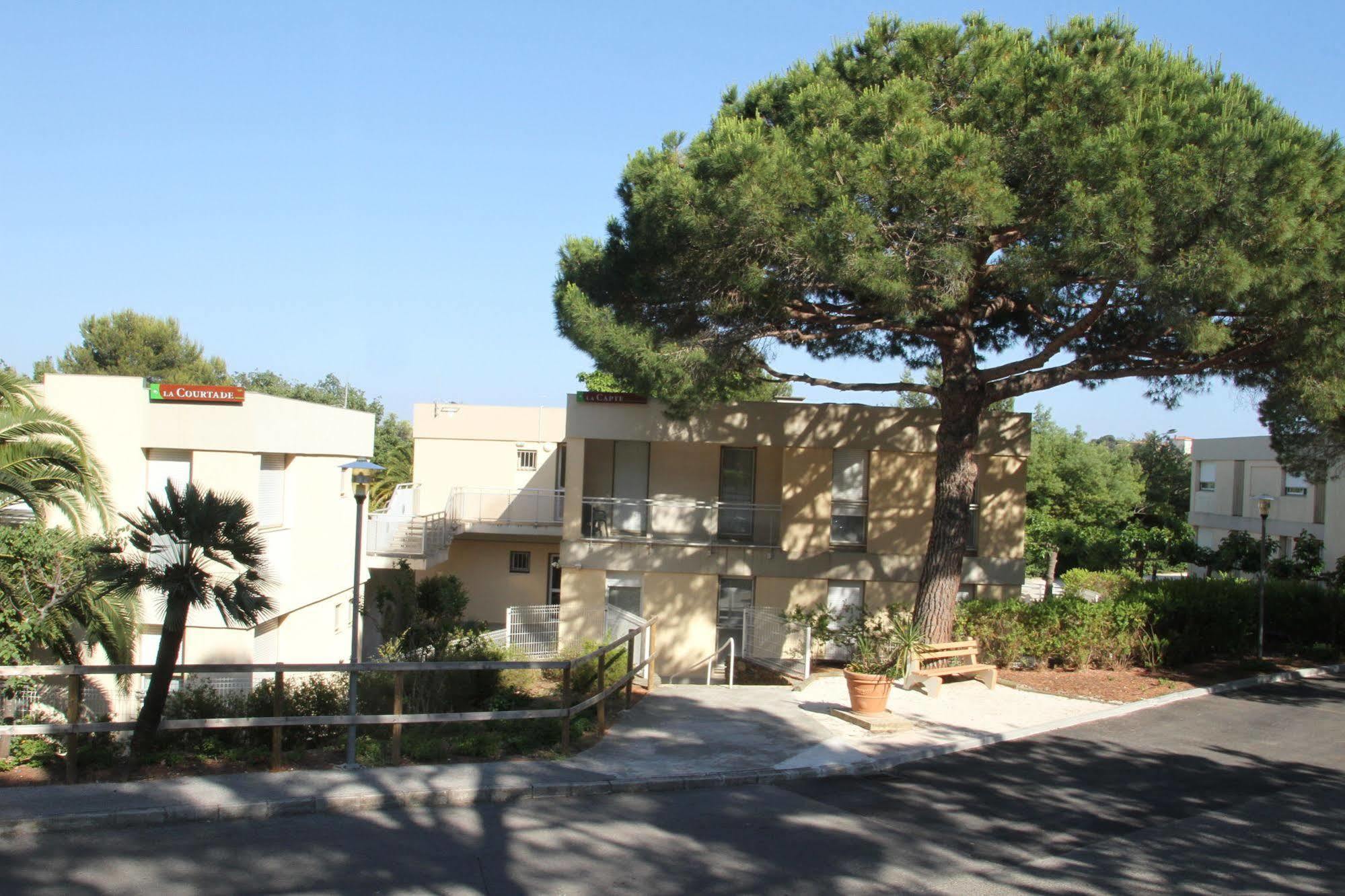 Hotel Club La Font Des Horts Йер Экстерьер фото