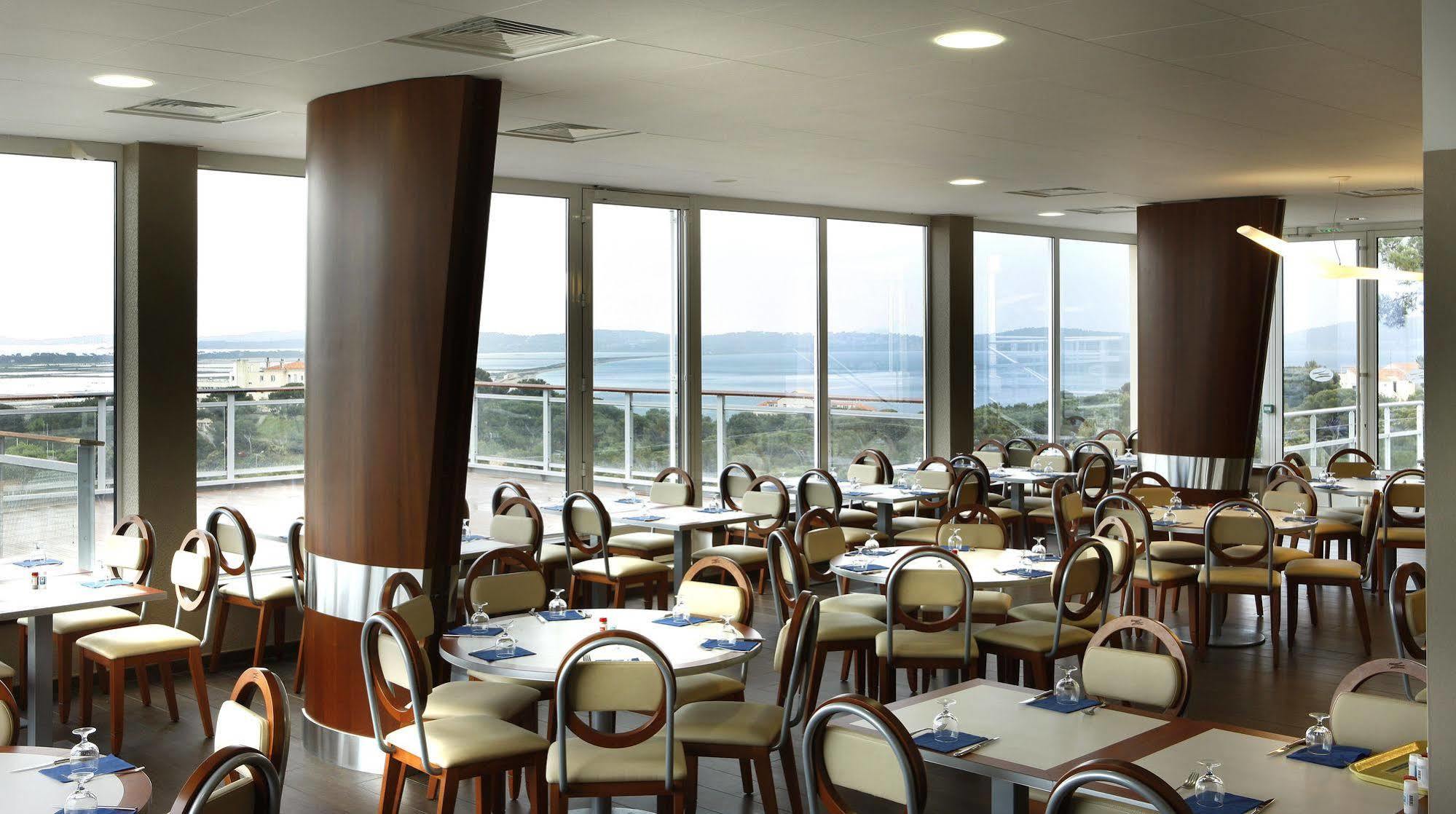 Hotel Club La Font Des Horts Йер Экстерьер фото