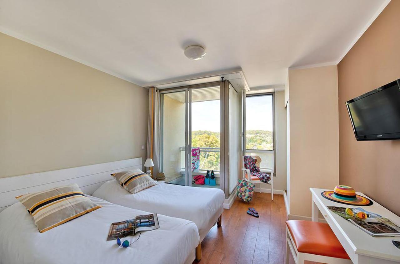 Hotel Club La Font Des Horts Йер Экстерьер фото