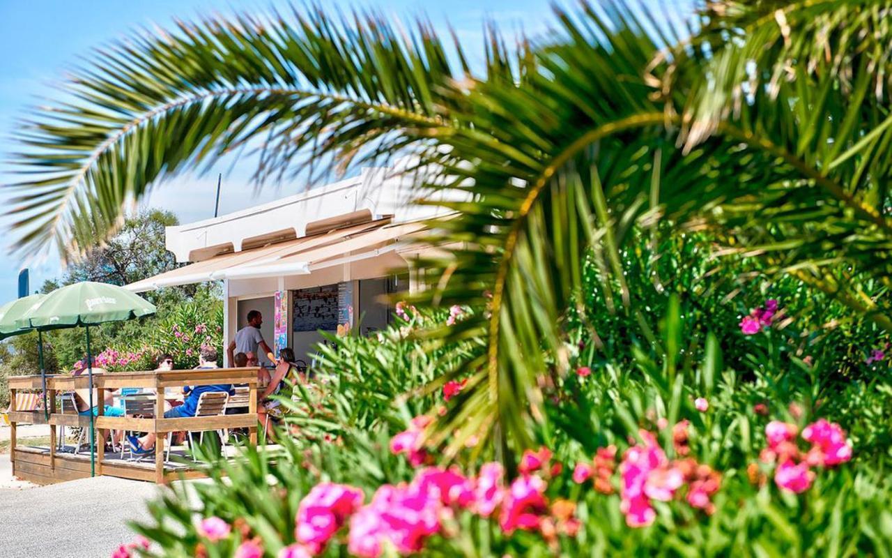 Hotel Club La Font Des Horts Йер Экстерьер фото